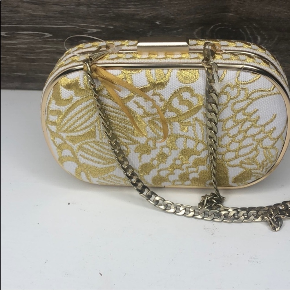 Lilly Pulitzer Vera Bradley Gold and White Clutch - Picture 6 of 9